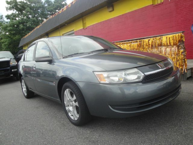 Saturn Ion 2004 photo 1