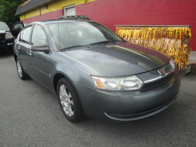 Saturn Ion 2004 photo 2