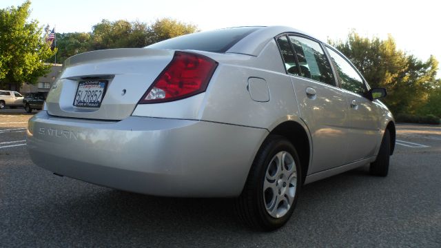 Saturn Ion 2004 photo 3