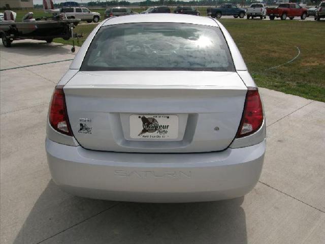 Saturn Ion 2004 photo 3