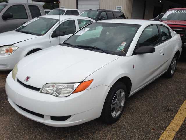 Saturn Ion 2004 photo 3