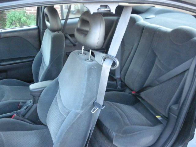 Saturn Ion 2004 photo 11