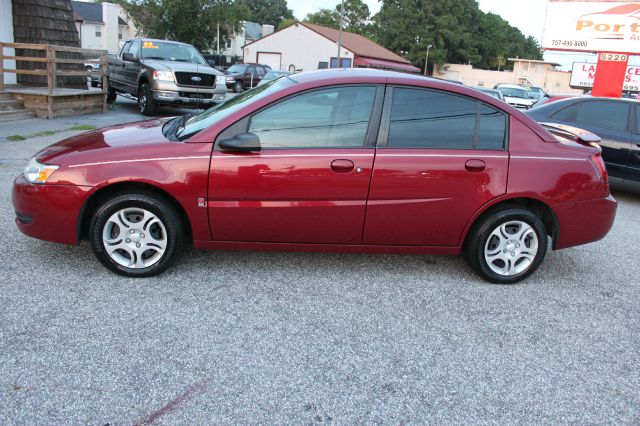 Saturn Ion 2004 photo 2