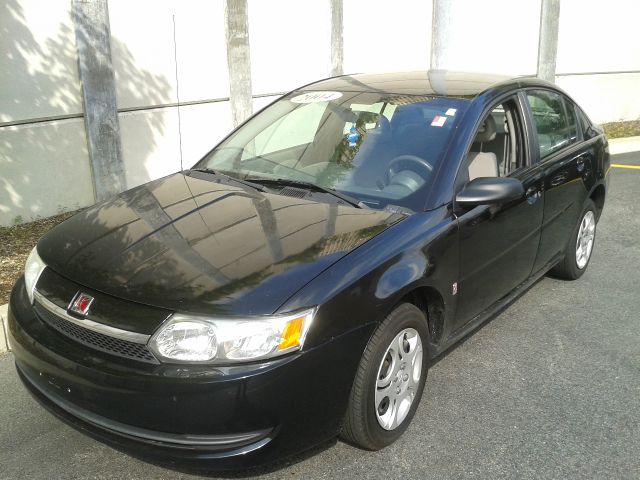 Saturn Ion 2004 photo 1