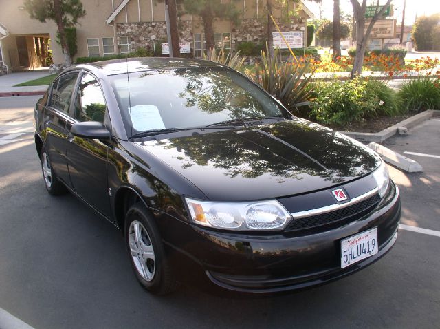 Saturn Ion 2004 photo 1