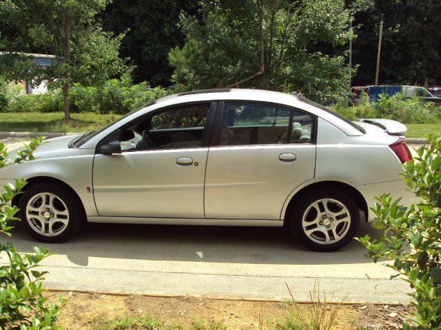 Saturn Ion 2004 photo 2