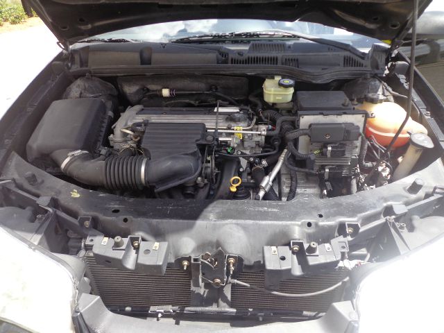 Saturn Ion 2004 photo 17