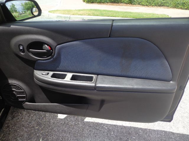 Saturn Ion 2004 photo 19