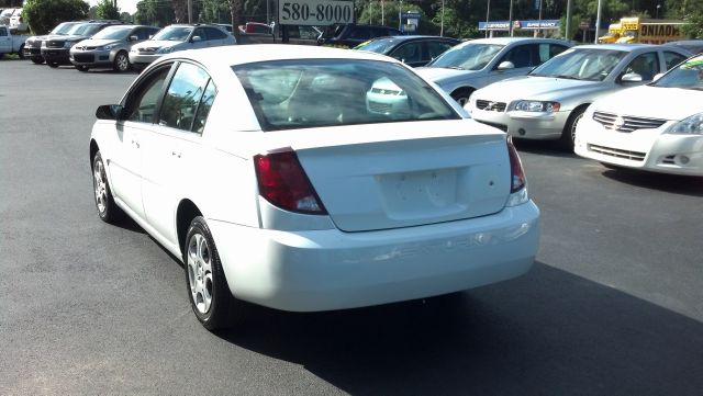 Saturn Ion 2004 photo 1