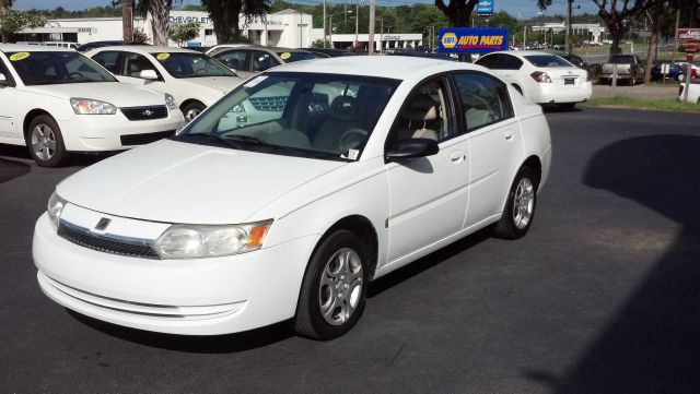 Saturn Ion 2004 photo 2