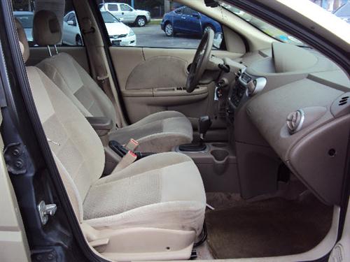 Saturn Ion 2005 photo 1