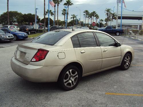 Saturn Ion 2005 photo 3