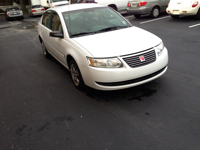 Saturn Ion 2005 photo 1