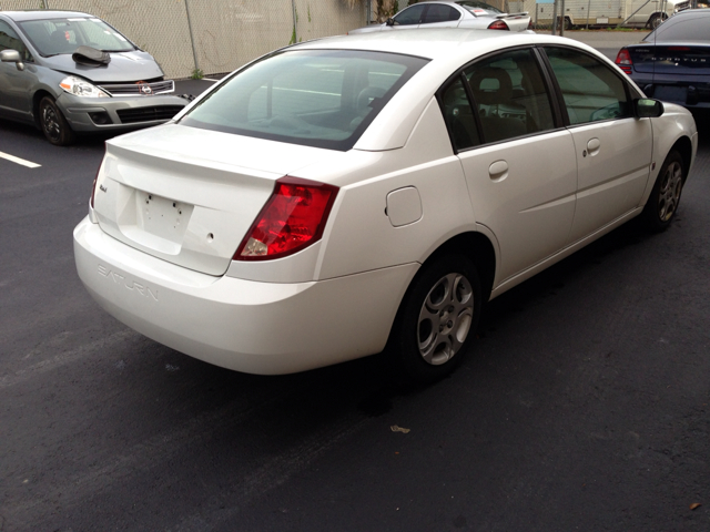 Saturn Ion 2005 photo 3