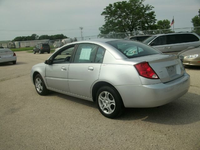 Saturn Ion 2005 photo 2