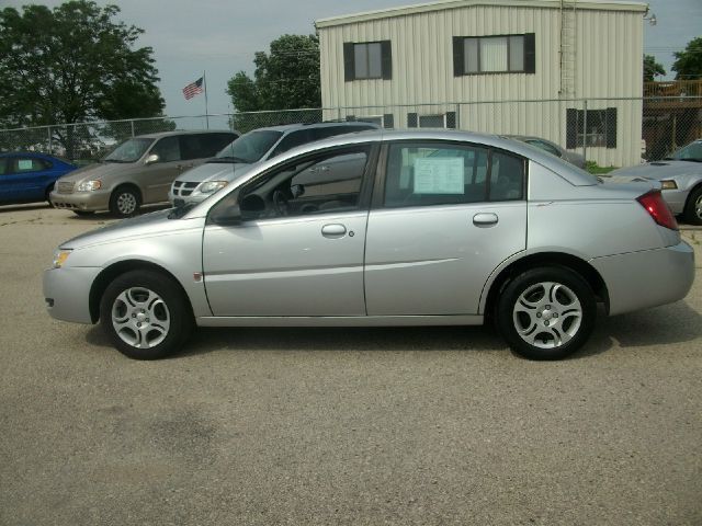 Saturn Ion 2005 photo 3