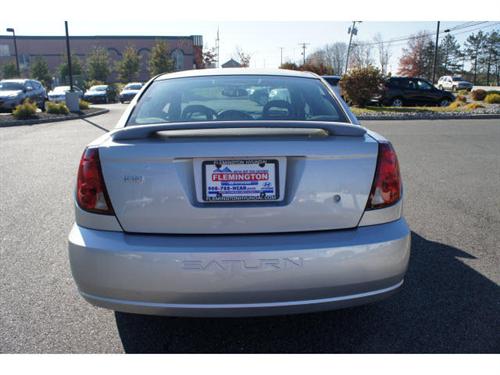 Saturn Ion 2005 photo 2