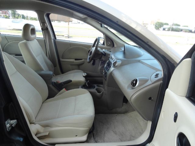 Saturn Ion 2005 photo 12