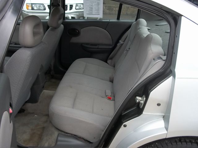 Saturn Ion 2005 photo 22