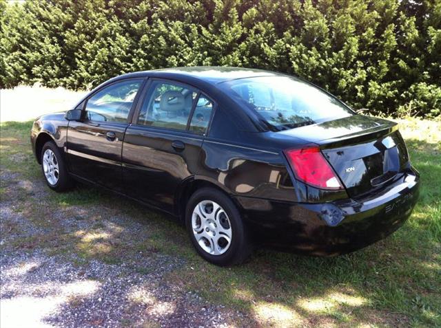 Saturn Ion 2005 photo 1