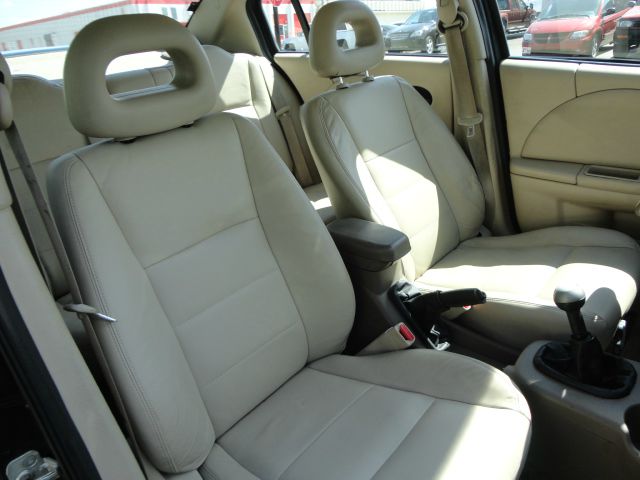 Saturn Ion 2005 photo 11