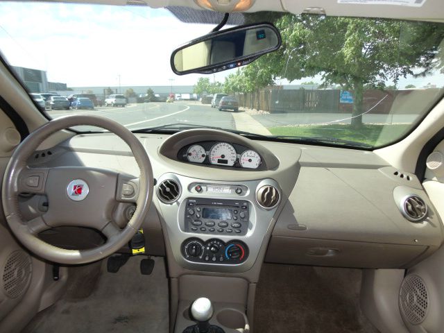 Saturn Ion 2005 photo 9