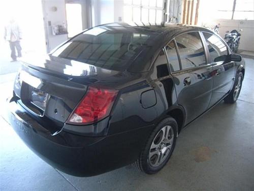 Saturn Ion 2005 photo 2