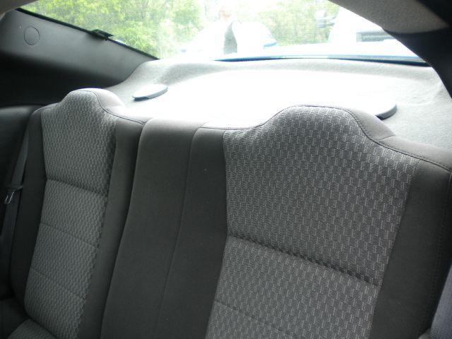 Saturn Ion 2005 photo 2