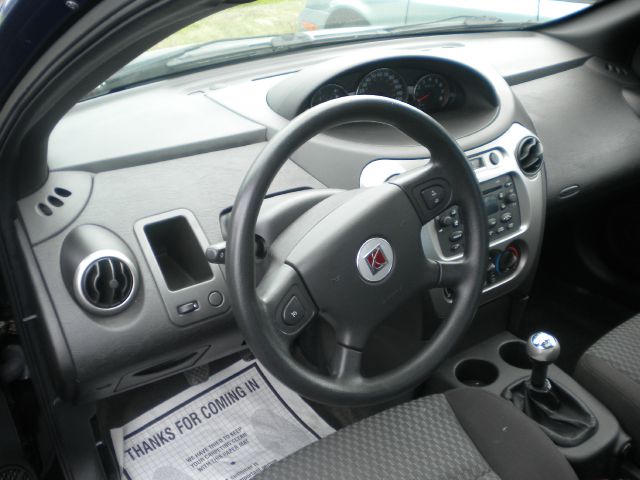 Saturn Ion 2005 photo 5