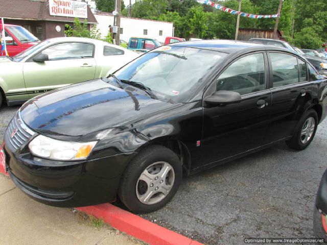 Saturn Ion 2005 photo 2