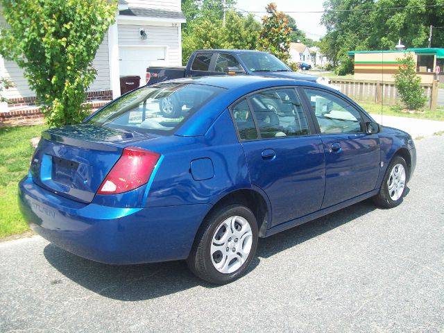 Saturn Ion 2005 photo 1