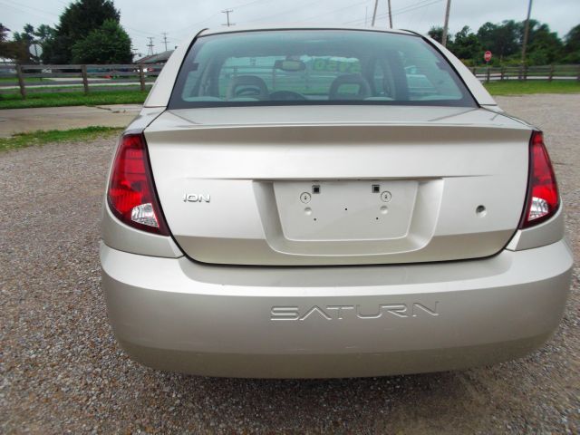 Saturn Ion 2005 photo 4