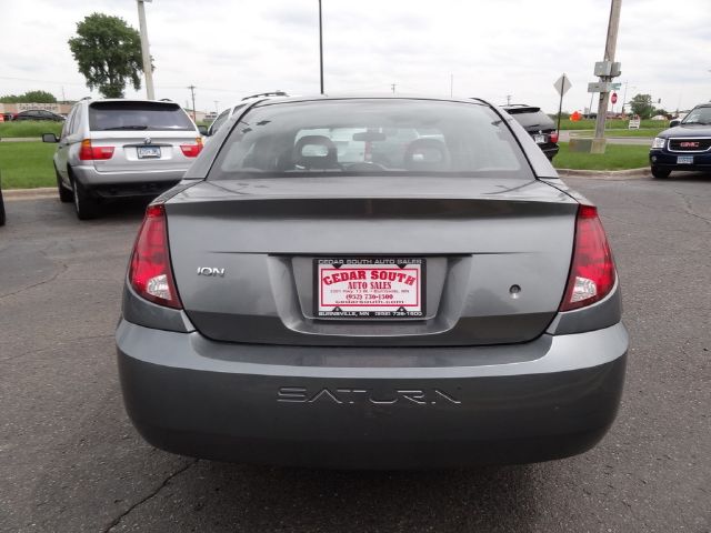 Saturn Ion 2005 photo 1