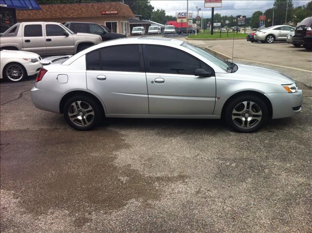 Saturn Ion 2005 photo 1