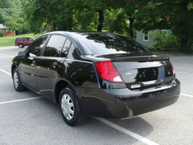 Saturn Ion 2005 photo 3