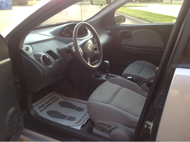 Saturn Ion 2005 photo 4