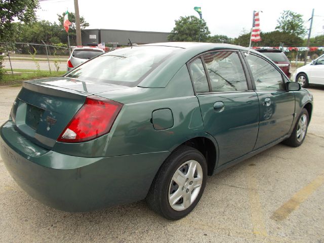 Saturn Ion 2006 photo 0