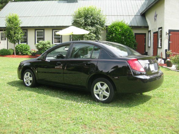 Saturn Ion V6 4WD Limited Sedan