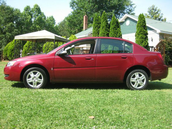 Saturn Ion 2006 photo 1