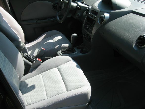 Saturn Ion 2006 photo 2