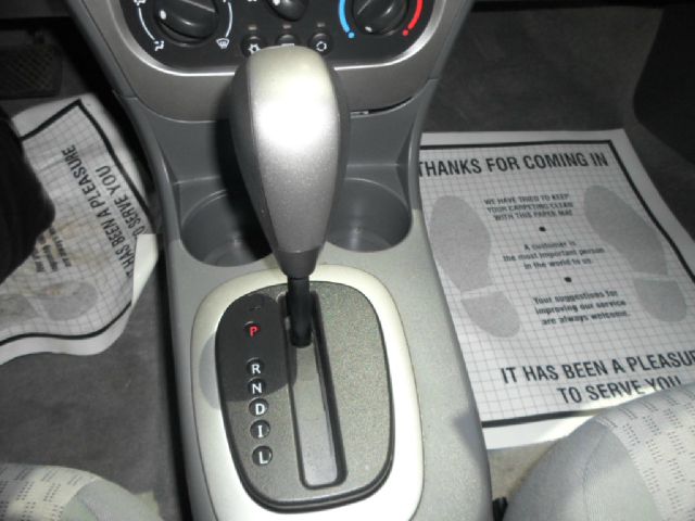 Saturn Ion 2006 photo 8