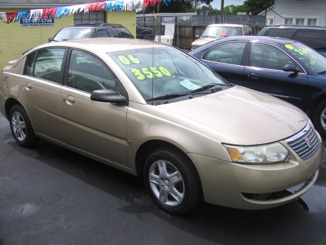 Saturn Ion 2006 photo 2