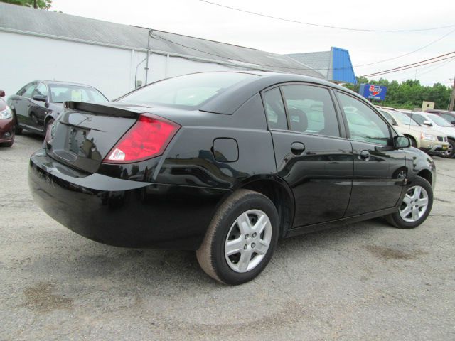 Saturn Ion SLE - ONE Owner Clean Carfax Sedan