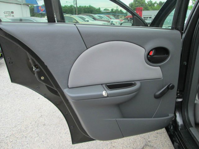 Saturn Ion 2007 photo 17