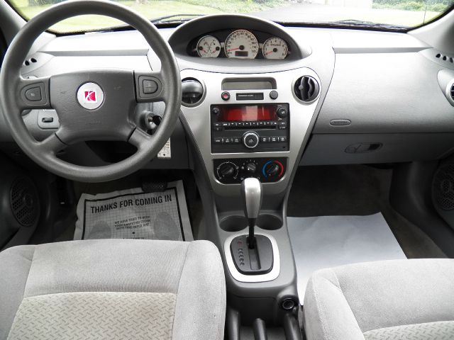 Saturn Ion 2007 photo 2