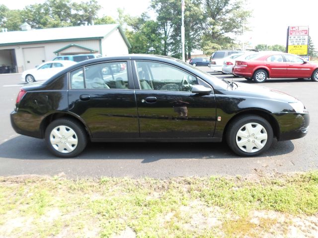 Saturn Ion SLE - ONE Owner Clean Carfax Sedan