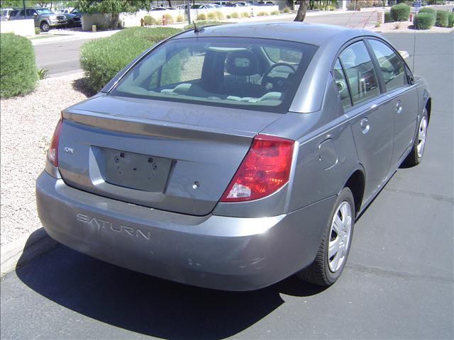 Saturn Ion X Sedan