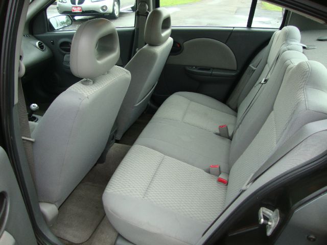 Saturn Ion 2007 photo 2