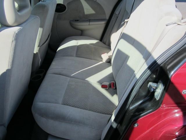 Saturn Ion 2007 photo 2