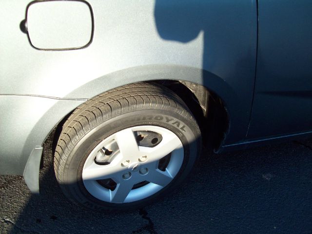 Saturn Ion 2007 photo 2